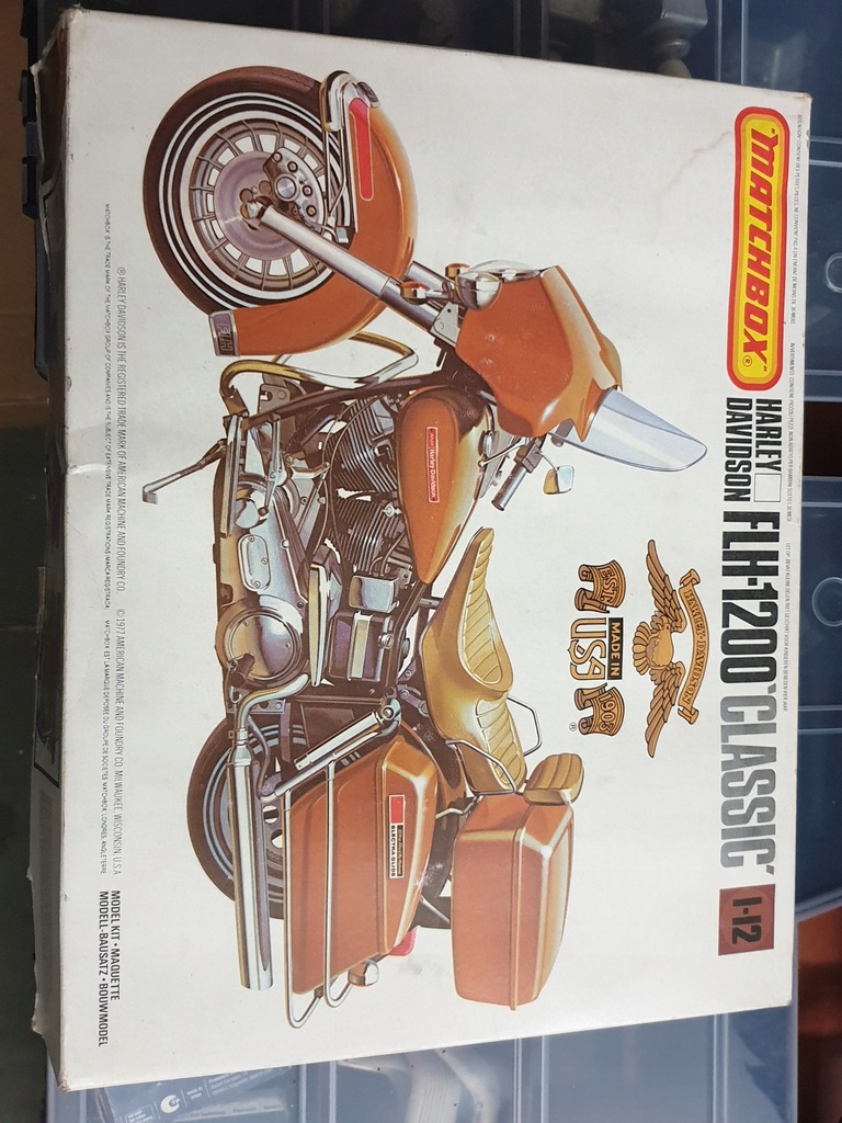 harley davidson FLH-1200 1/12 matchbox 1977