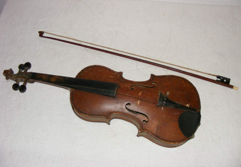 Предок скрипки 5 букв