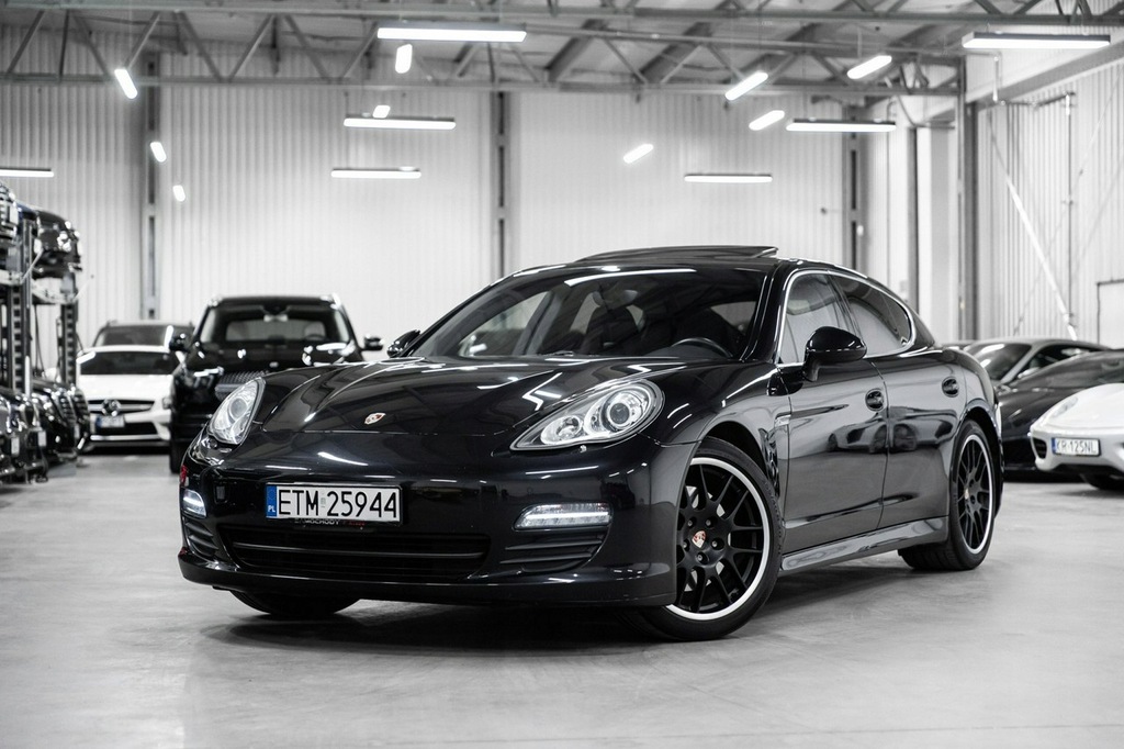 Porsche Panamera 4,8 V8. 400KM. Bezwypadkowa.