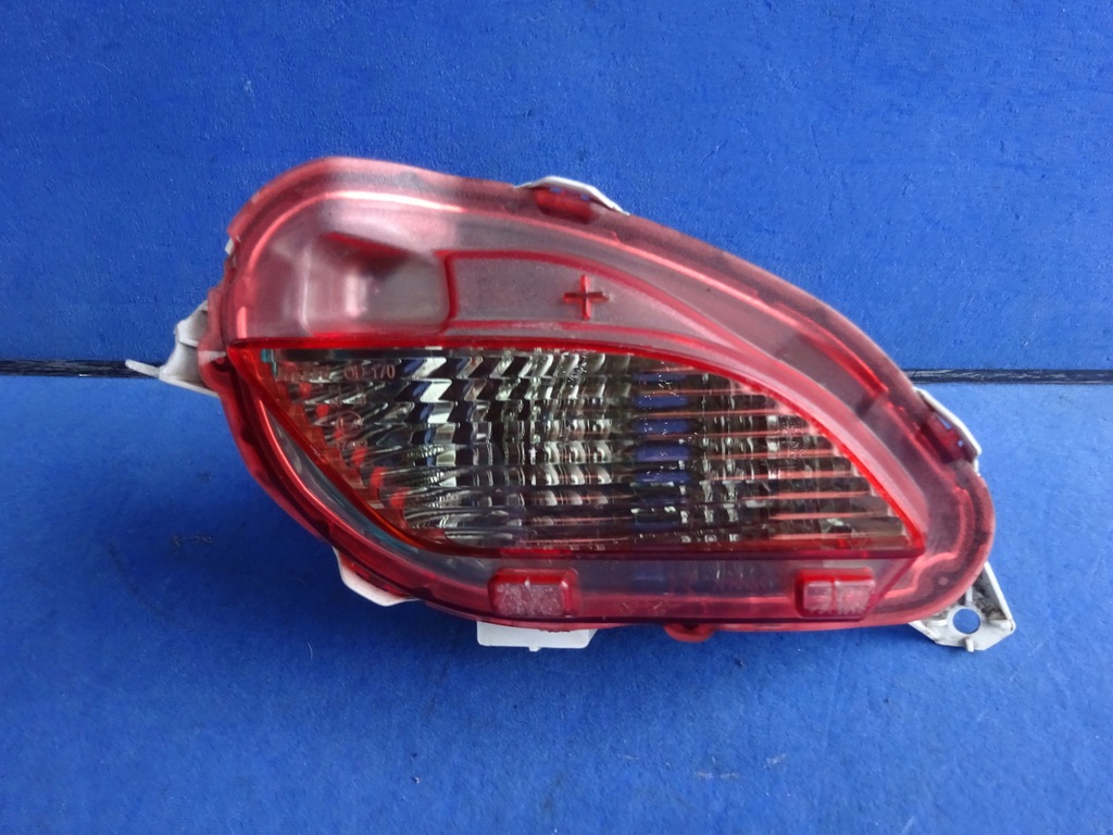 TOYOTA YARIS III 2014 LAMPA COFANIA PRAWA LAMPKA 7675621347