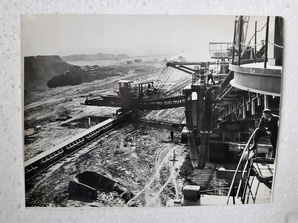 Kopalnia Odkrywkowa . A. Nowosielski