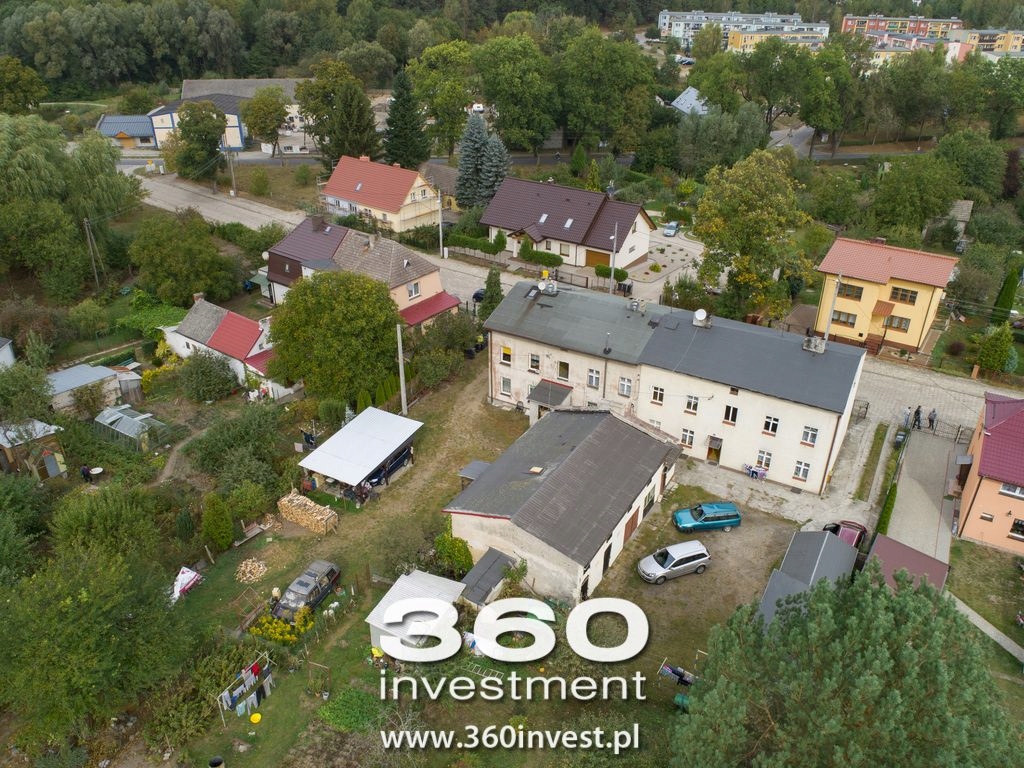 Dom, Łobez, Łobez (gm.), Łobeski (pow.), 400 m²