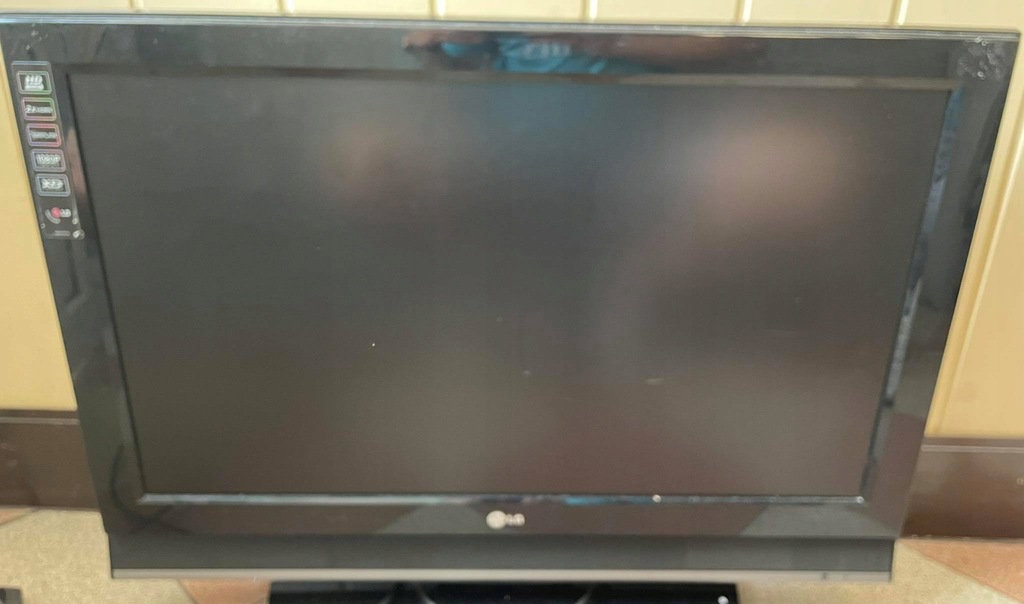 Telewizor LG 32LC42-ZC + pilot - 11024211018 - oficjalne archiwum Allegro