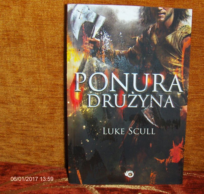 LUKE SCULL: PONURA DRUŻYNA