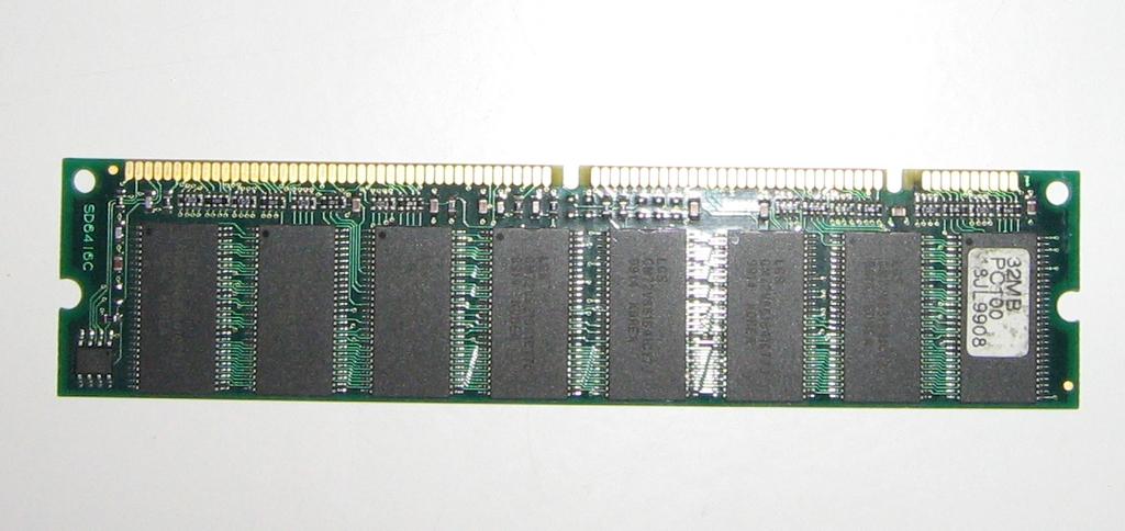 Kość pamięci DIMM 32 MB PC100 84 pin