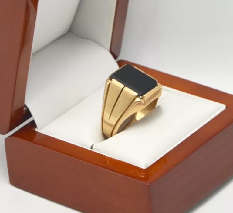 WYRÓB JUBILERSKI UŻYWANY ZŁOTY SYGNET