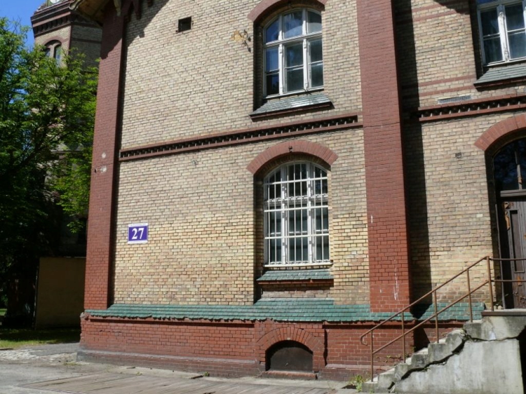 Komercyjne, Międzyrzecz, 1493 m²