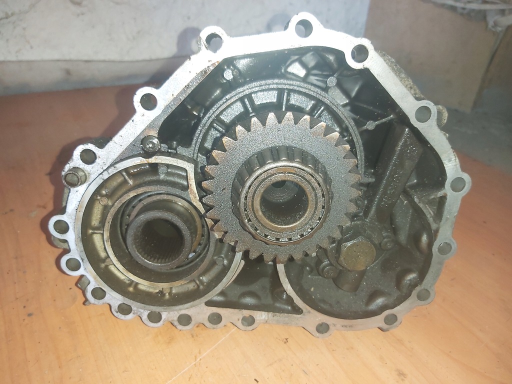 AUDI A8 D3 4.2i BFM TORSEN SKRZYNI BIEGÓW GNU 11325979484 oficjalne