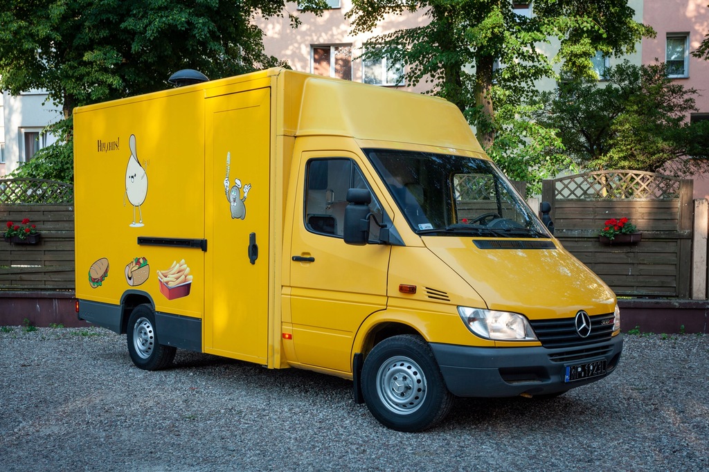 Samochód gastronomiczny FOOD TRUCK 8351234916