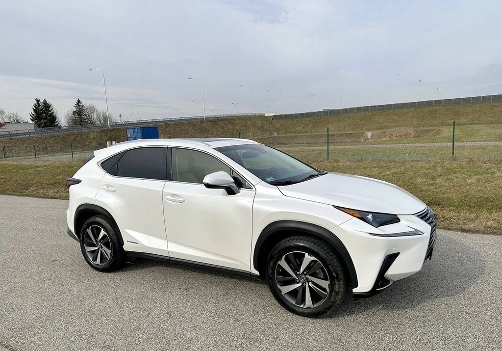 Lexus NX 4x4 NX300h HYB LPG 197 KM IDEAL FU...