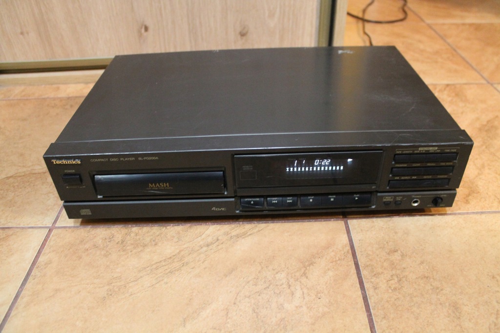 Odtwarzacz CD Technics SL-PG200A