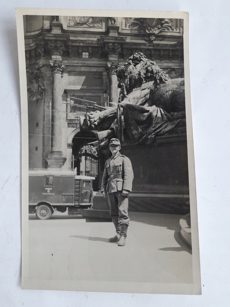 Zdjęcie Wehrmacht żołnierz ciężarówka