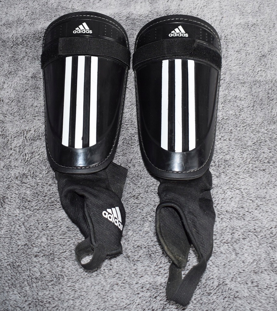 Adidas ochraniacze piłkarskie