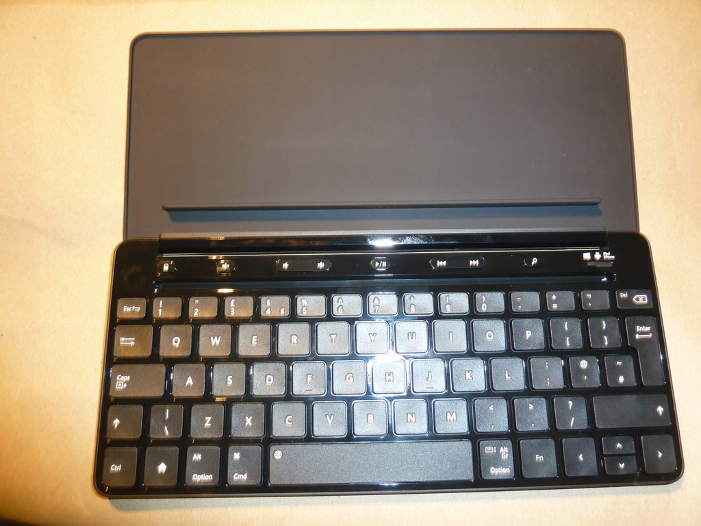 その他 Microsoft UNIVERSAL MOBILE KEYBOARD G ASCII.jp：モバイルキーボード「Microsoft Universal Mobile