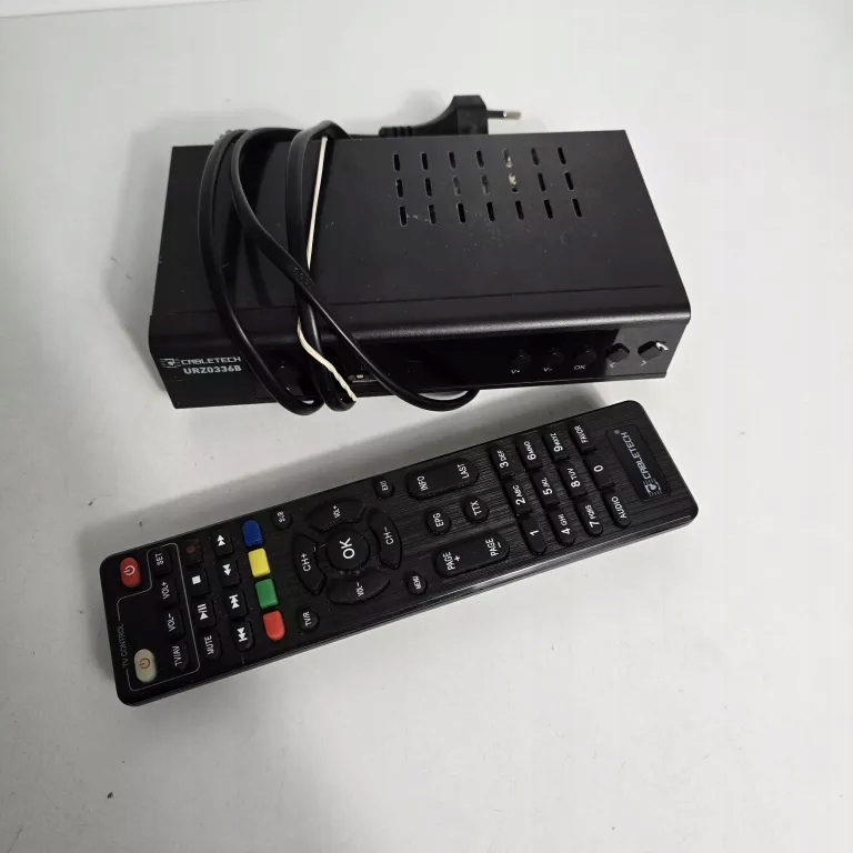 DEKODER DVBT2 CABLETECH URZ0336B