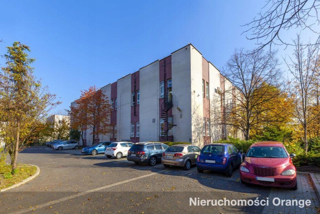 Komercyjne, Warszawa, 2578 m²
