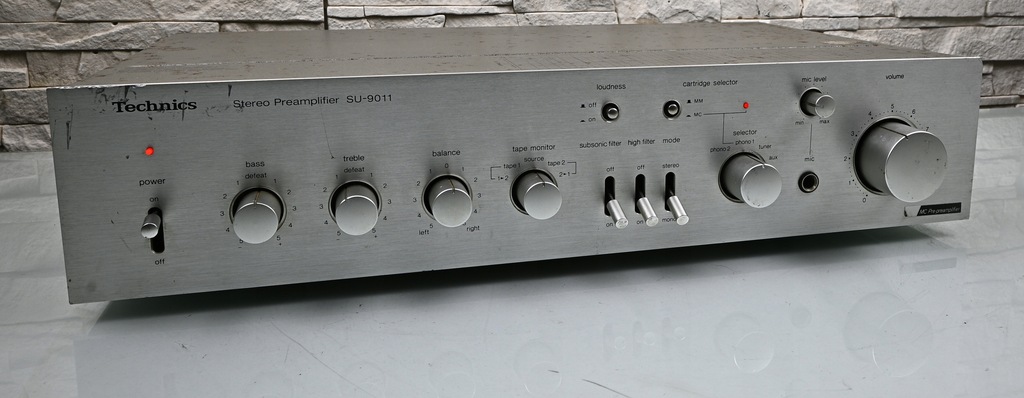 Technics SU-9011 Przedwzmacniacz stereo vintage