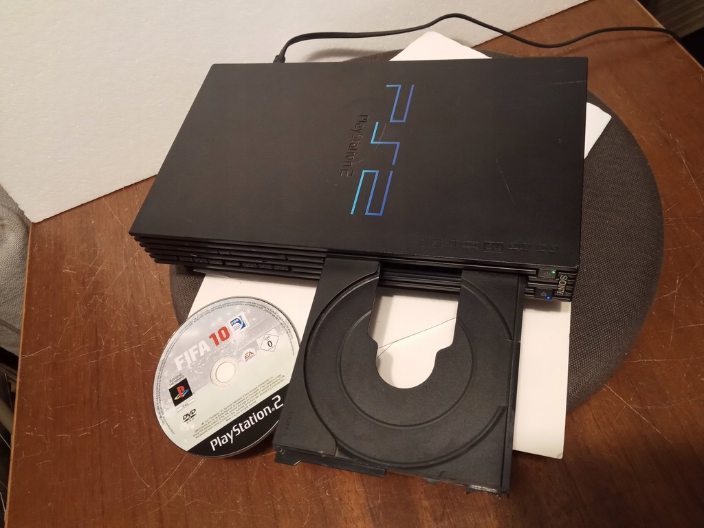 PlayStation 2 FAT PS2 SCPH-39004