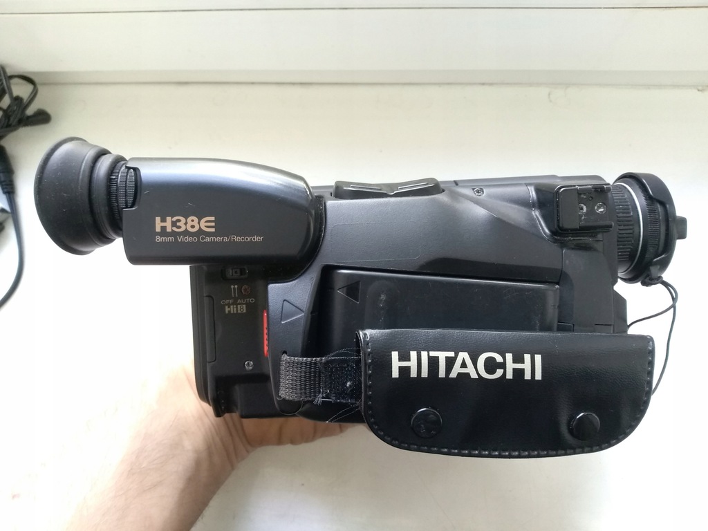 Kamera HITACHI VMH38E, Hi8, KOMPLET nie działa 10780670548
