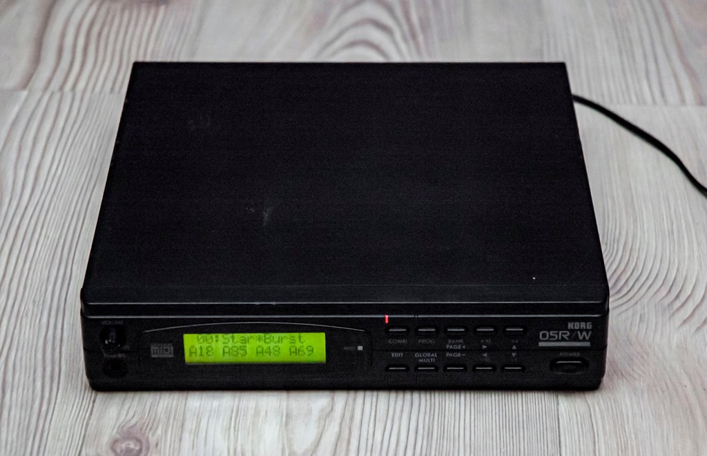 KORG 05R/W syntezator moduł brzmieniowy MIDI BCM