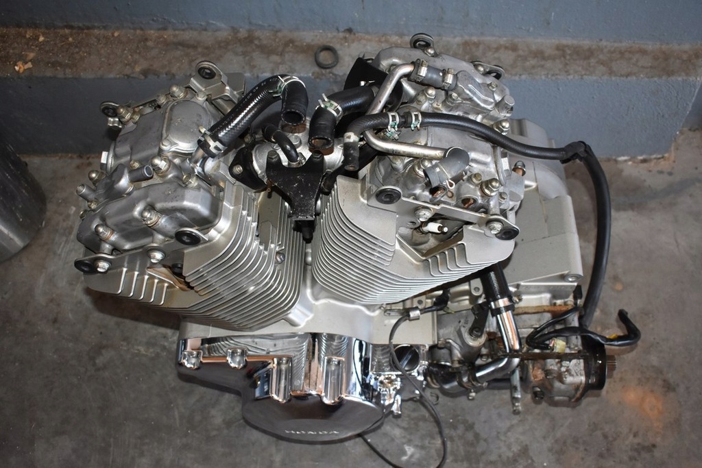 honda vtx 1300 engine