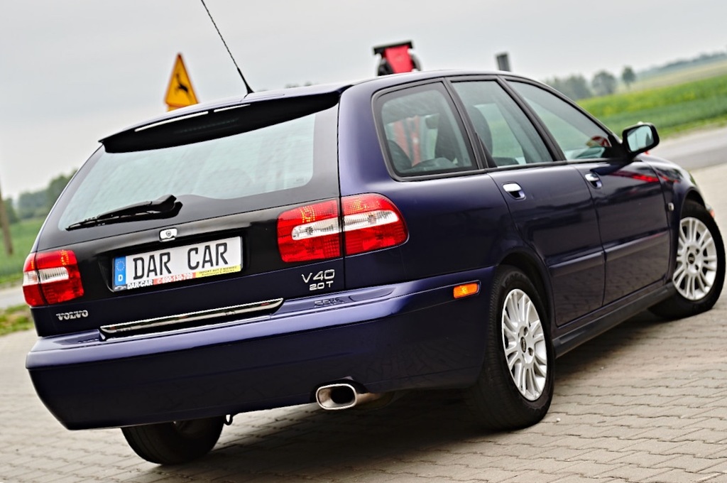 VOLVO V40 2.0 TURBO BENZYNA 163KM KLIMA ALU PŁOCK