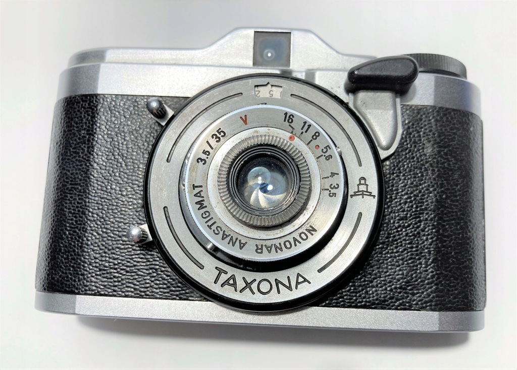 Aparat kompaktowy ZEISS IKON TAXONA 3.5/35 mm