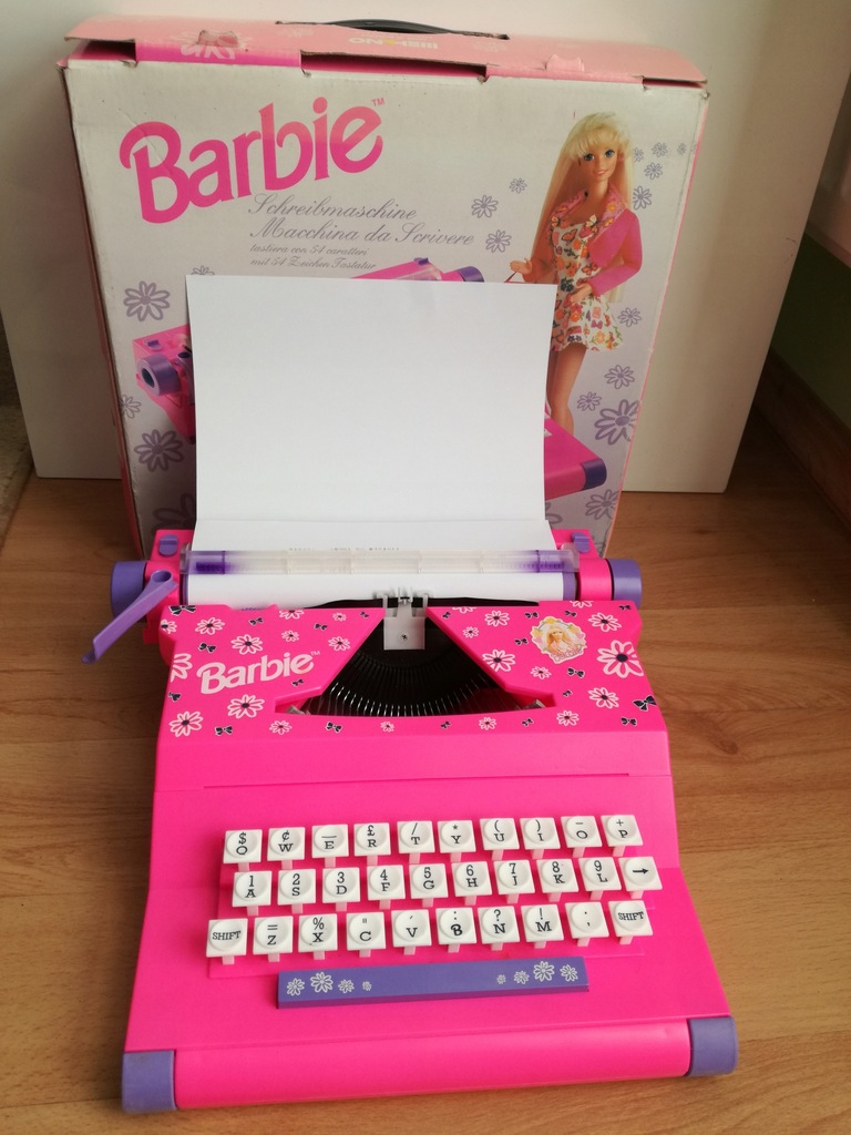 Maszyna do pisania marki Barbie