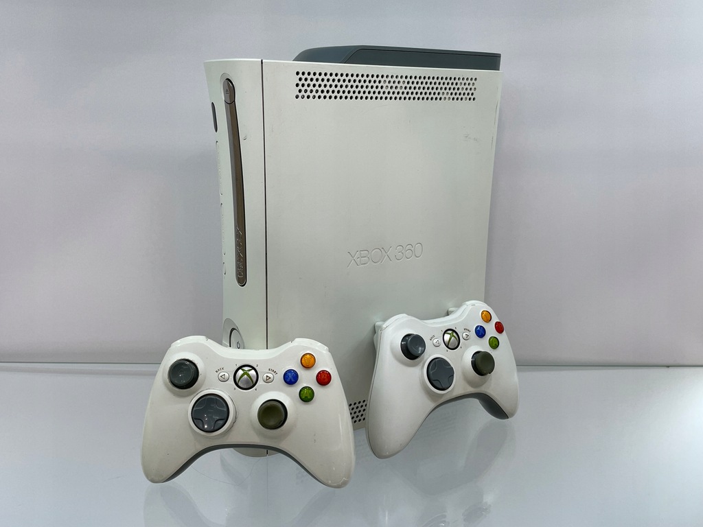 Konsola Xbox 360 60GB + 2 pady