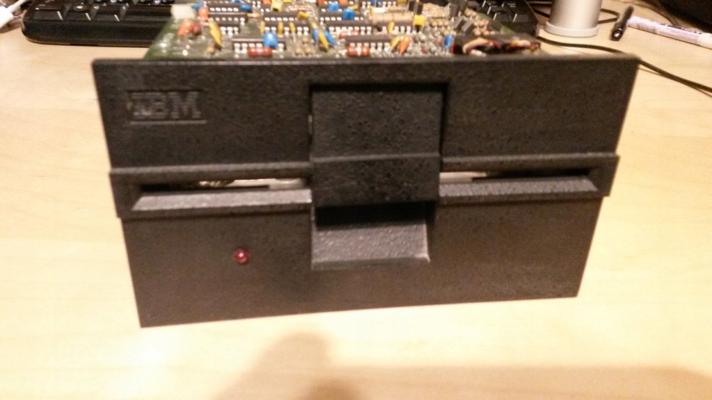 Kolekcjonerska stacja FDD z IBM PC 5150 TANDON XT