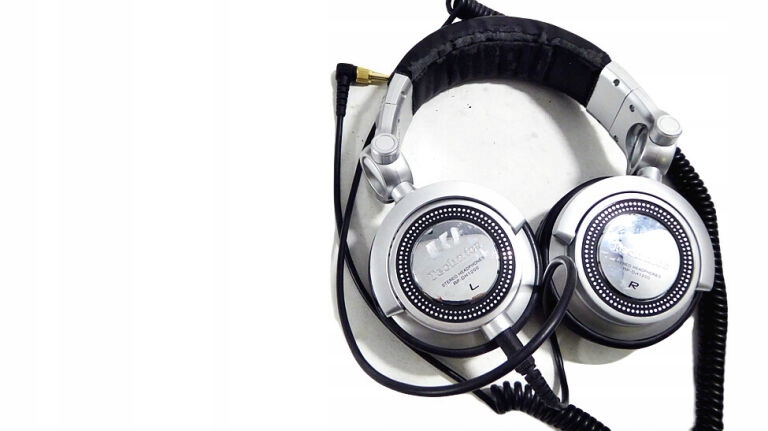 SŁUCHAWKI TECHNICS RP-DH1200 DJ HEADPHONES CLOSED