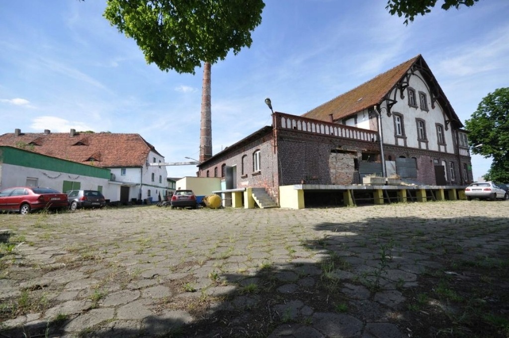 Fabryka, Ścinawa, Ścinawa (gm.), 1242 m²