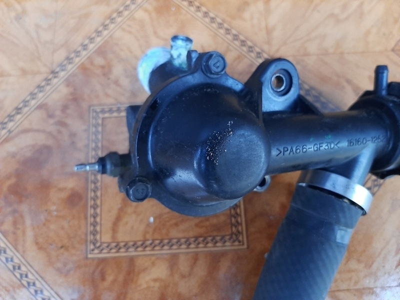 R♡ PODKŁADKA NA SPRĘŻYNĘ TYŁ IZOLATOR SPRĘŻYNY JEEP | Raffi.pl