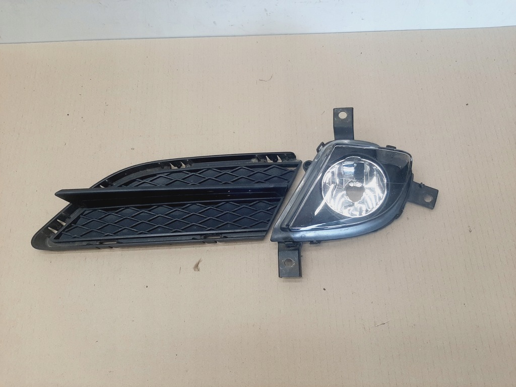 HALOGEN + KRATKA ZDERZAKA LEWY BMW 3 E90 E91 LIFT 2008- 170037-01