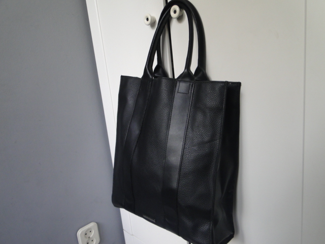 GIORGIO ARMANI czarna torebka damska shopper