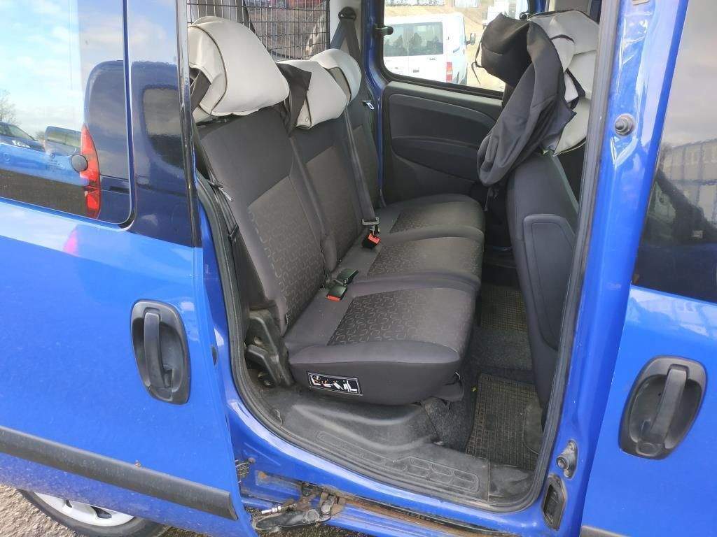 Купить Fiat Doblo 1.4 NATURAL POWER CNG 120 л.с. КОНДИЦИОНЕР: отзывы, фото, характеристики в интерне-магазине Aredi.ru