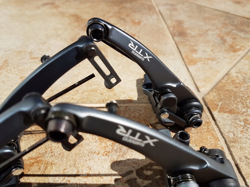 Shimano XTR BR-M951 ブレーキ Shimano XTR V-Brakes Calipers BR-M951 Parallel Pull mk2 M950