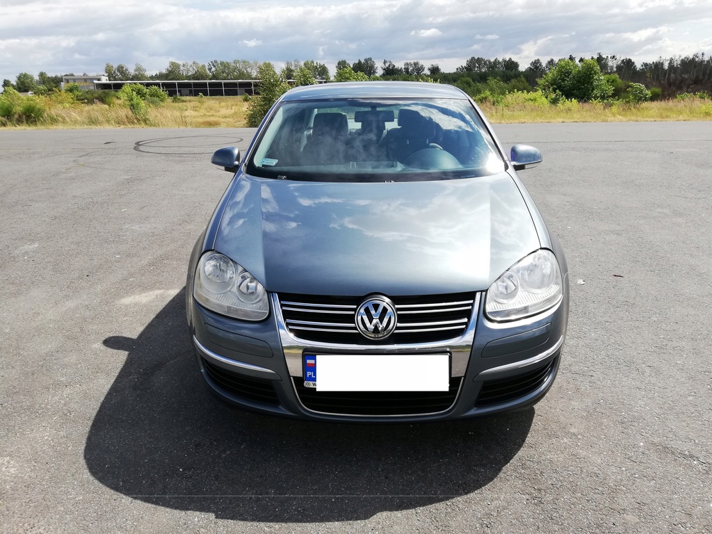 Volkswagen Jetta 2006 rok 1.6 benzyna