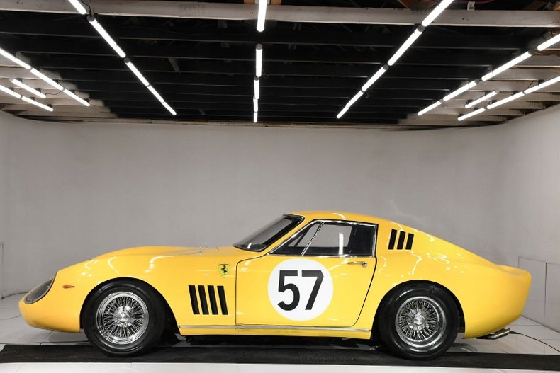 Купить Le Mans '66 Ferrari 275 GTB/C #57 смола 1:18 СКИДКА: отзывы, фото, характеристики в интерне-магазине Aredi.ru