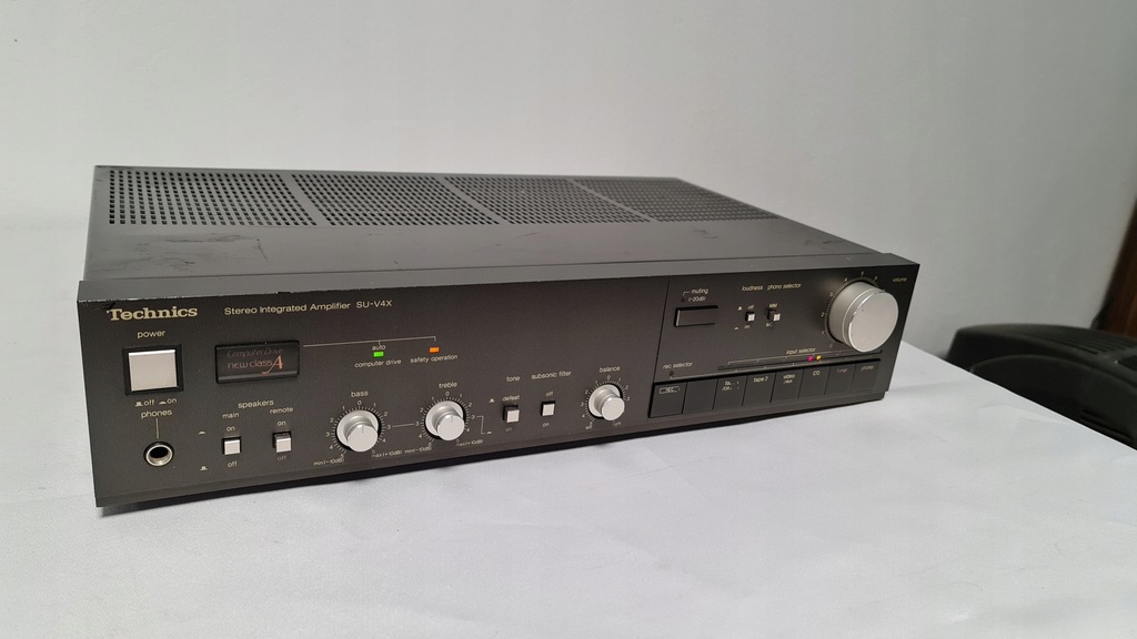 Technics SU-V4X Wzmacniacz Stereo Top Japończyk