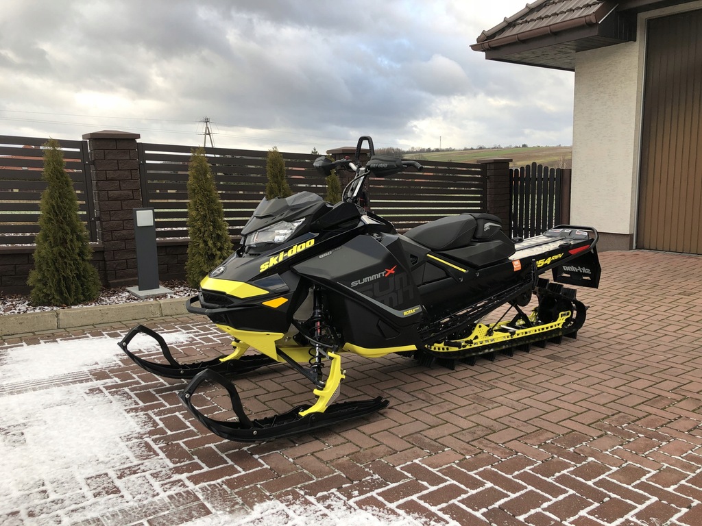 SKUTER ŚNIEŻNY BRP SKI DOO SUMMIT X 154 850cc 2017