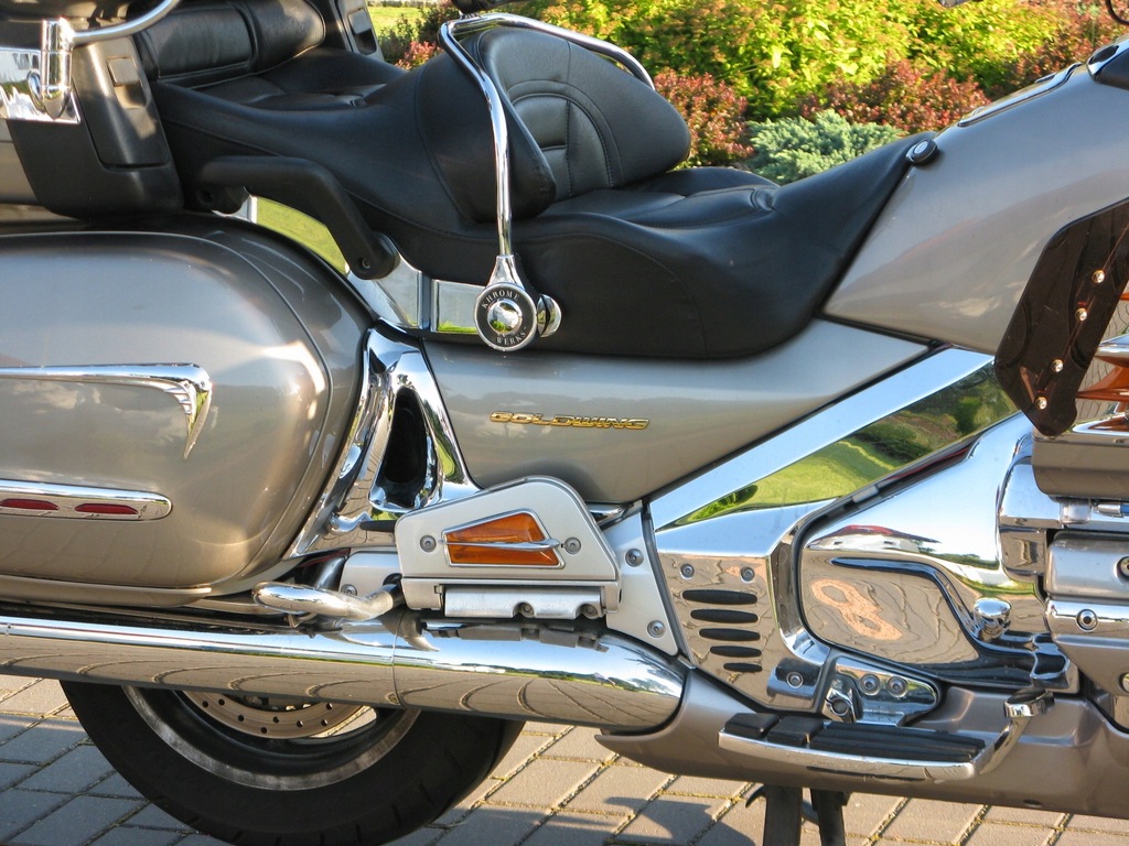 Motocykl Honda Gold Wing GL 1800 z przyczepą 7822230140