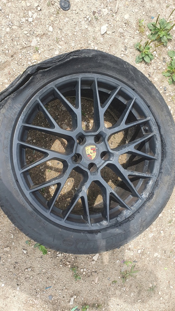 Felga PORSCHE MACAN 95B RS SPYDER DESIGN BBS 20