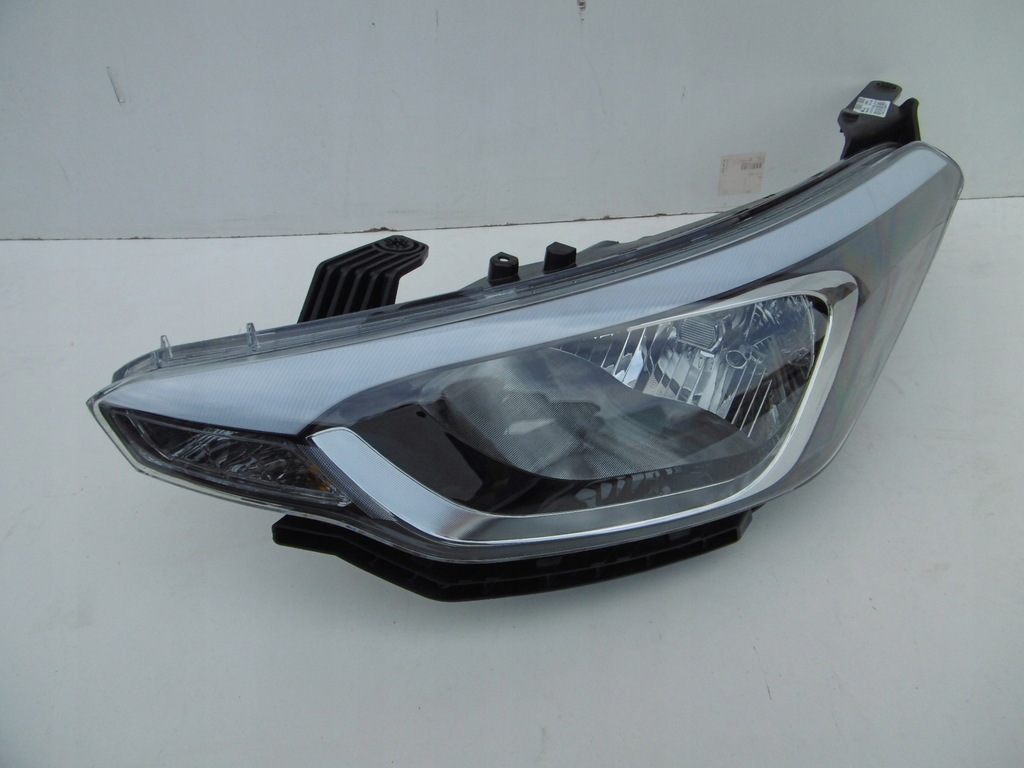 HYUNDAI I20 15 16 17 18 LAMPA LEWA NOWA ORYGINAŁ