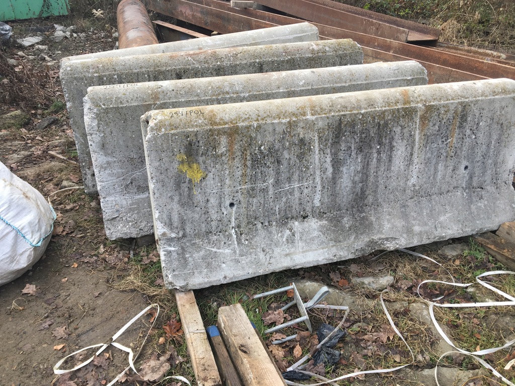 Bariery betonowe typu Jersey, Zapory drogowe u14