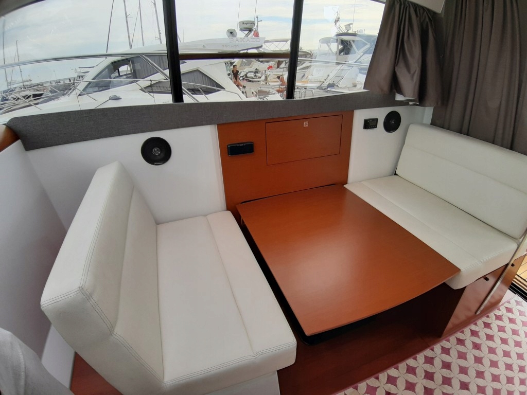 Купить Jeanneau NC 9|2013|Volvo Penta D-260 Diesel|4 спальных места: отзывы, фото, характеристики в интерне-магазине Aredi.ru