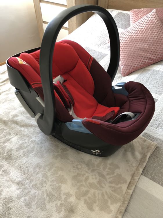 Fotelik Cybex Aton 3 z bazą ISOfix