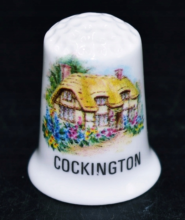 5263-23 ...COCKINGTON... a#g NAPARSTEK PORCELANOWY