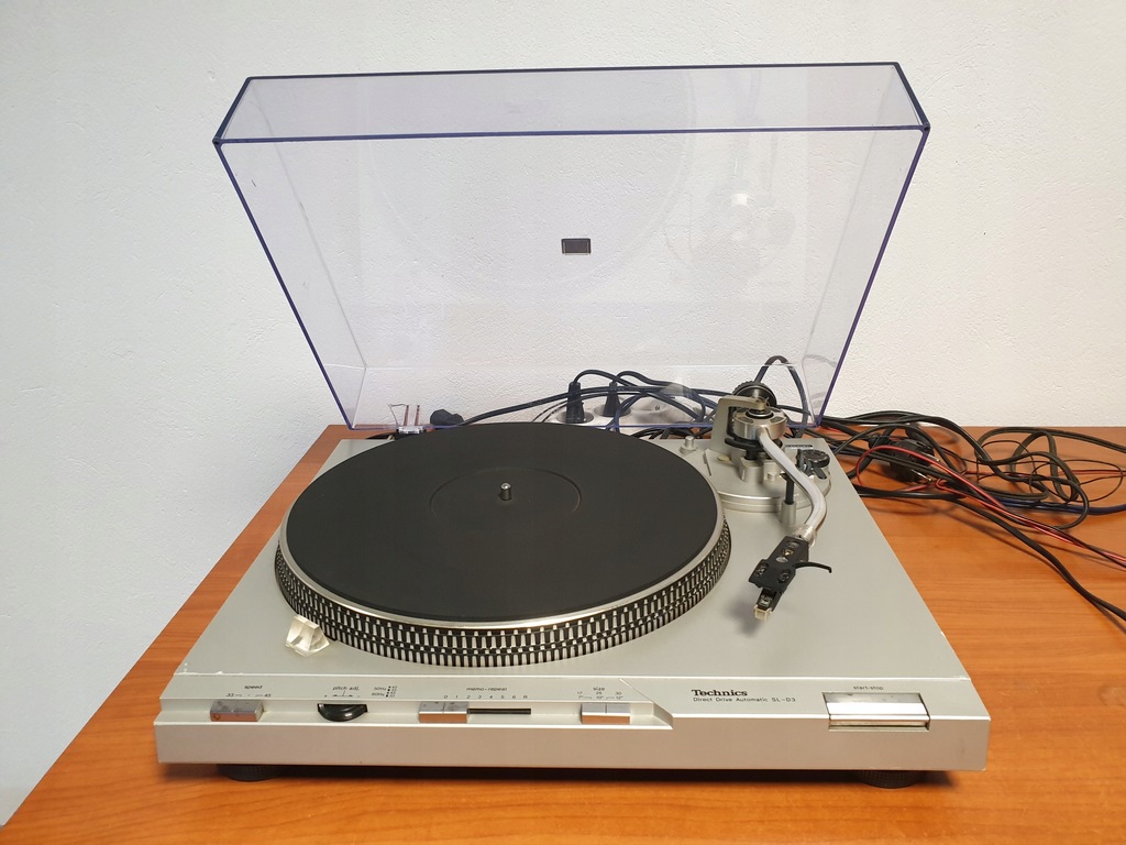 Gramofon Technics SL-D3 Direct Drive DUAL DN 249E