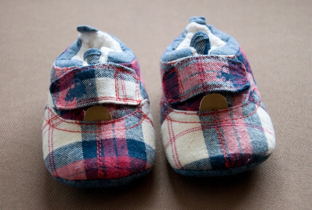 Kapcie buty niemowlęce niechodki 11,7cm NEXT